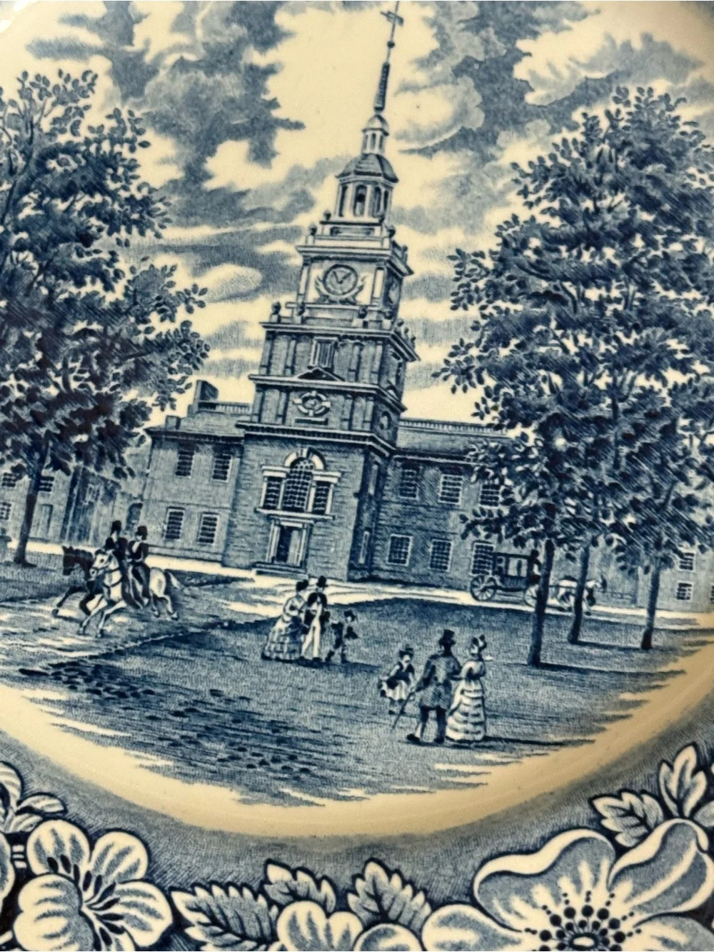 2 Liberty Blue Historic Colonial Scenes Independence Hall 9.75” Dinner Plates